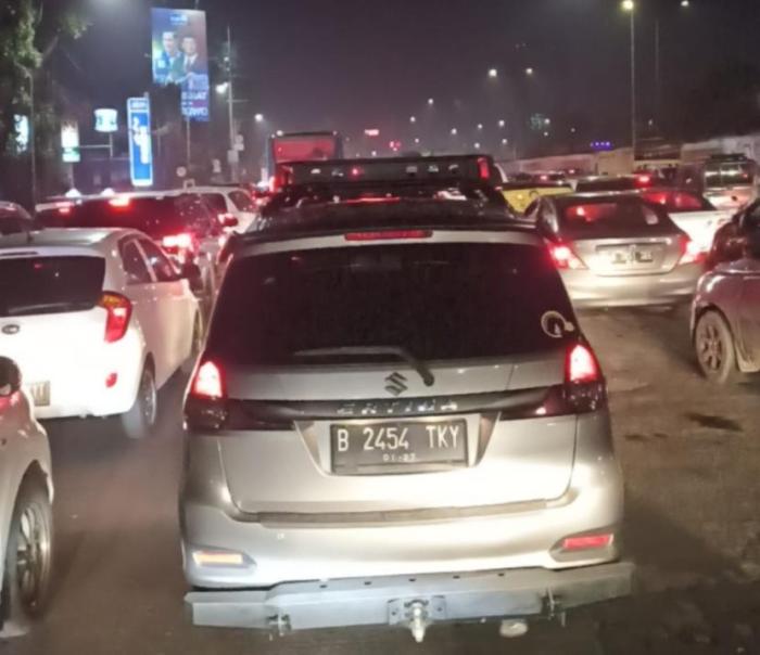 Kemacetan TB Simatupang Jadi Lagu Lama, Solusi Tak Kunjung Datang